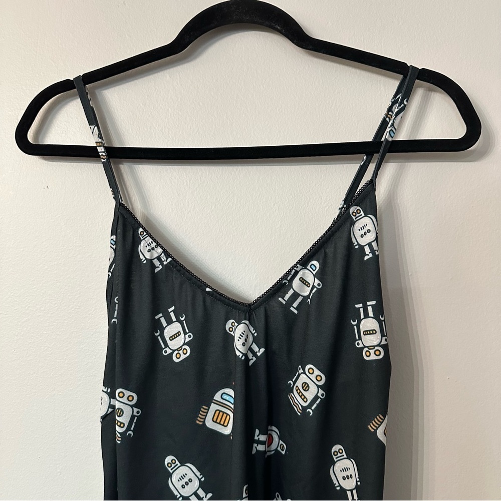 ModCloth Women’s Black Breakfast for Dinner Robot V-Neck Nightgown Sz XL NWT - Picture 3 of 10